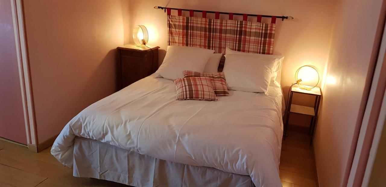 Bed and Breakfast Bleu Bonheur Dennevy Exterior foto
